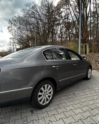 Volkswagen Passat cena 7500 przebieg: 369759, rok produkcji 2006 z Gdynia małe 79